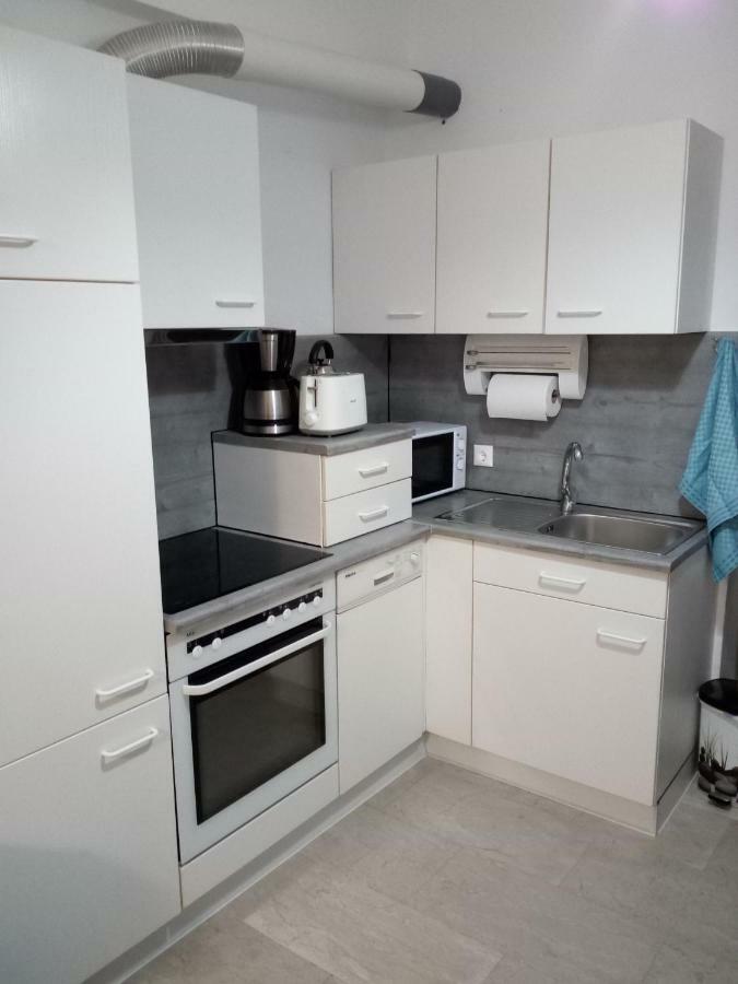 Peraía Jonnys Ferienwohnung מראה חיצוני תמונה